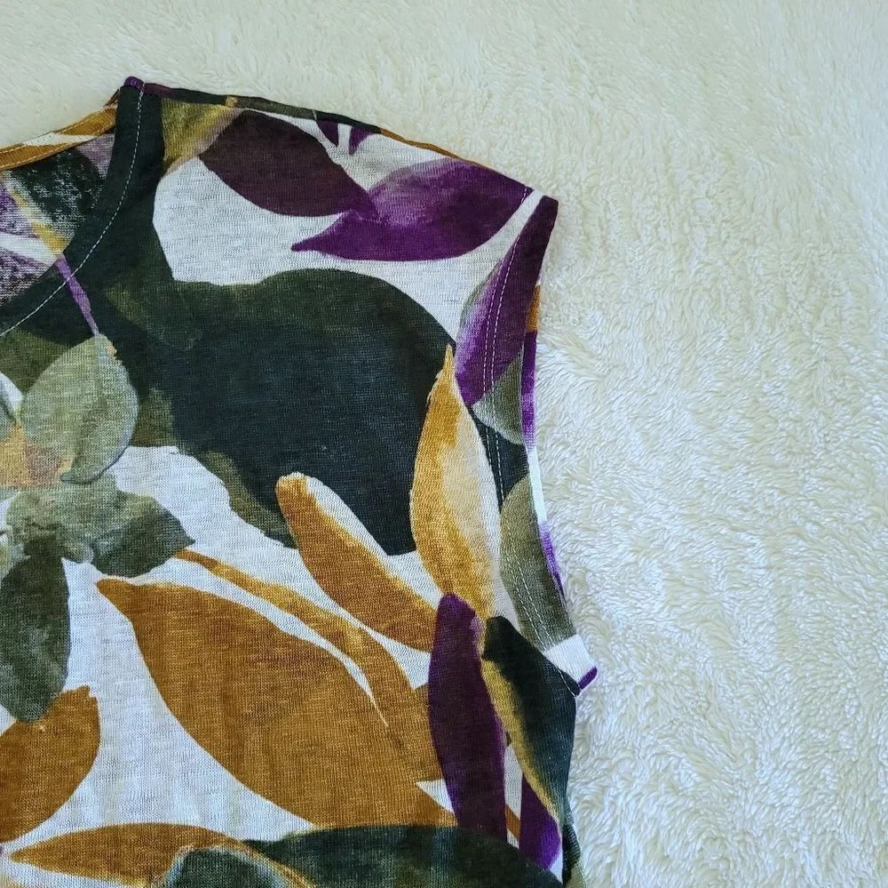 Tahari Floral💐 Linen Top - NWT - Picture 8 of 12